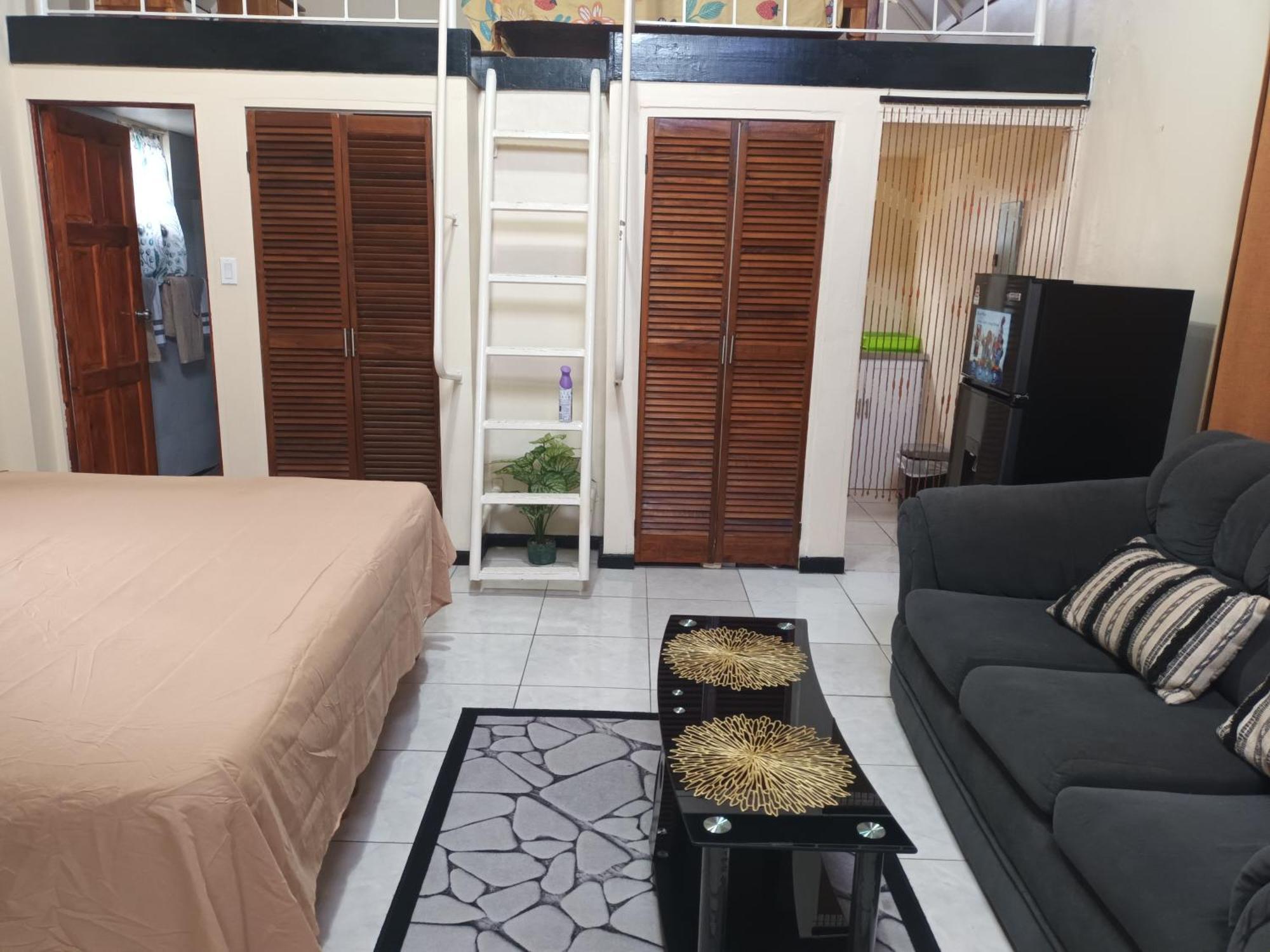Oceanfront Condo W/ Free Parking + High Speed Wifi Negril Buitenkant foto